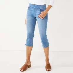 Petite Croft & Barrow® Pull-On Denim Capri